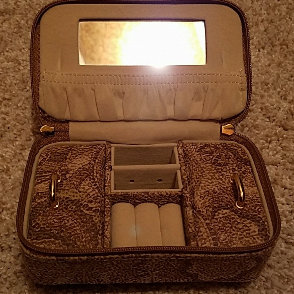 Travel jewelry case. Approx. 5"x3"x2". NWOT